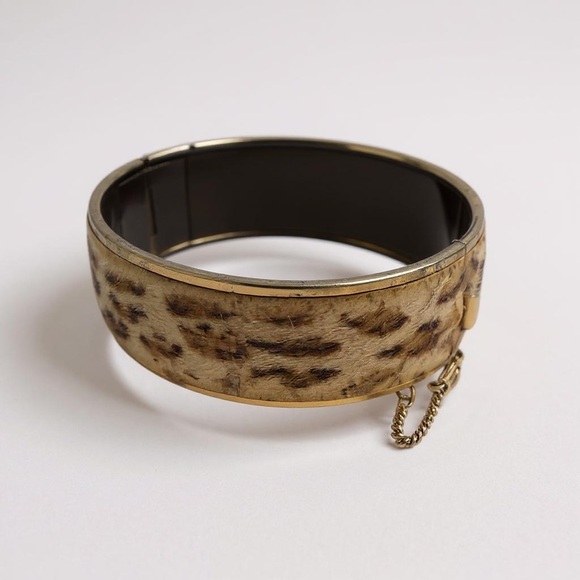 Vintage Animal Print Brown Leopard Fur ( faux ?) 1”W Statement Bracelet - Picture 1 of 10